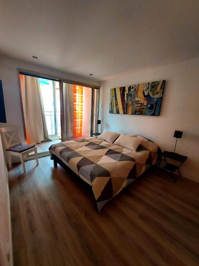 Appartement T3 Plein Centre Ville Le Lavandou Eksteriør billede